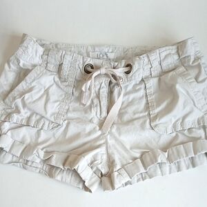 LOFT Women's Cream Cargo Shorts 6